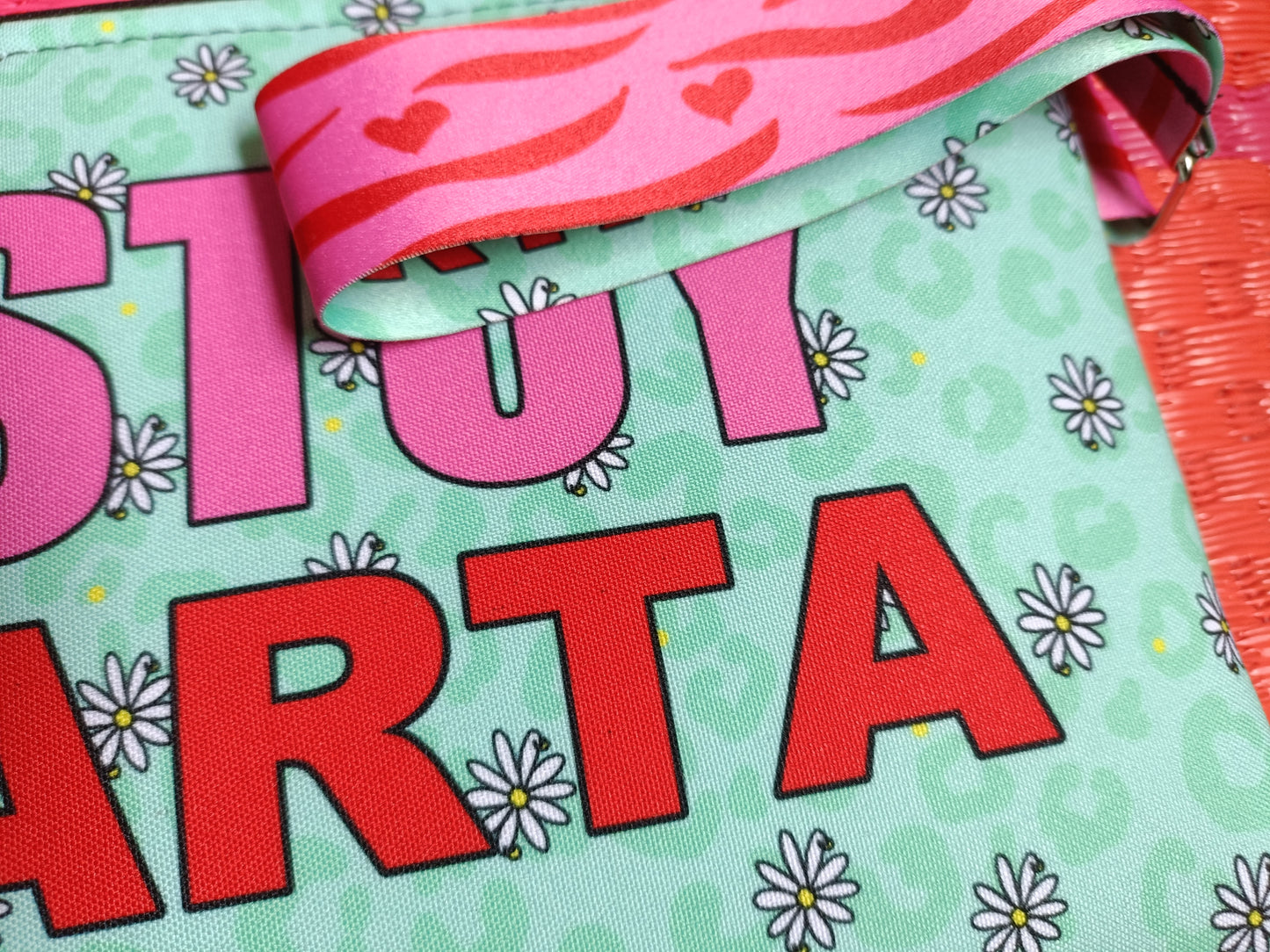 PACK MUY HARTA BOLSO DE MANO + FUNDA DE GAFAS últimas unidades